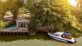 An Lam Retreats Saigon River