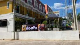 M Hostel and Cafe