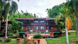 Kaengkrachan Boathouse Paradise Resort