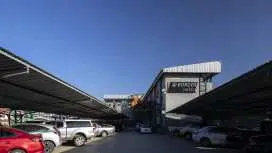 앳 보더 호텔