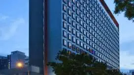 Ibis Singapore on Bencoolen - Newly Renovated