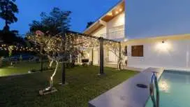 Kontor Villa - 2 mins TC | Private Bathtub | Pool