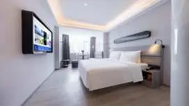 惠州金山湖港惠輕居酒店