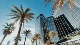 【Macau】YOHO Treasure Island Resorts World Hotel Accommodation Offer | Heated Temperature Infinity Swimming Pool