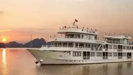 2大世界遺産を巡る!ハロン湾+チャンアン1泊2日クルーズ「アテナ号」全室バルコニー付きの5つ星客船に宿泊