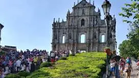 【マカオ発着】世界遺産巡り&食べ歩きツアー by ホンマカバス(マカオタワー入場・マカオ料理 or デラックスホテルの昼食付き・日本語ガイド )