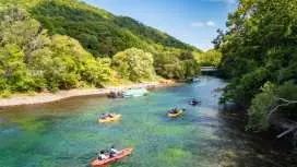 Lake Shikotsu and Lake Toya Tour (Multilingual Audio guide)