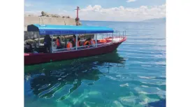 【北海道・小樽市】祝津マリーナ発!海底を見ながら周遊できる!小樽唯一のグラスボートで行く、60分の秘境クルーズ探検ツアー