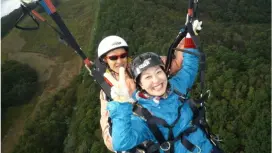 [Miyagi / Izumigatake] For beginners! Paragliding tandem flight experience (two-seater) Available from age 6!