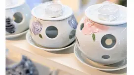 【佐賀・嬉野】初めてでも挑戦しやすい!貼り絵付け体験〜「オリジナル茶香炉作り」お買い物クーポン券付き♪
