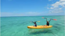 [Churaumi Aquarium, Nakijin Village, and other hidden beaches] Reserved for one group! Sea kayaking and snorkeling! Photo data and drink included!