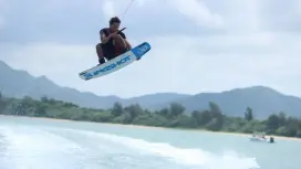 [Okinawa, Ishigaki] Try wakeboarding on Ishigaki Island! Beginners to advanced riders are welcome. Wakeboarding in the ocean off Ishigaki Island is exceptional!