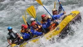 <April to June> [Minakami, Gunma] Half-day rafting course! In spring, you can enjoy the thrill of Japan's most rapid Tone River! [Young people discount] available (^o^)丿