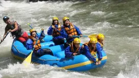 [岐阜縣/郡上市] 在長良川體驗漂流,享受戶外樂趣,並可使用完善的設施(半日遊)