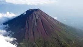 <Intermediate Level A Mountain Climbing> A dedicated Mt. Fuji guide who speaks English will accompany you and provide support for your ascent! Reach Japan's highest peak! A 2-day plan that includes climbing Mt. Fuji and your choice of hot spring bathing or visiting Oshino Hakkai after descending. [Departing from Ueno/Shinjuku]