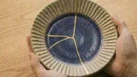 [Tokyo, Asakusa] Kintsugi Experience - Repair ceramic pieces with gold powder! Enjoy traditional Japanese crafts with family and friends!