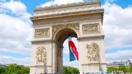 巴黎一日遊或多日包車遊,配備中文導遊