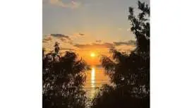 [Okinawa, Nakijin Village/Motobu] Sunset Clear Kayak or Clear SUP: A spectacular view of the sky and sea dyed orange. *Free Insta360 photography!