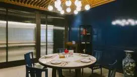 曼谷美天飯店 Surawong 的 Ruenton 餐廳แขวงสี่พระยา