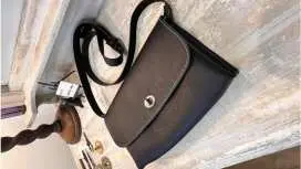 [Yamanashi Prefecture, Fujiyoshida City] Hand-sewing experience for a shoulder bag that can fit a long wallet!