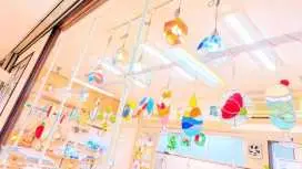 【東京,淺草】正宗彩色玻璃製作體驗 | 超過15種圖案可供選擇,親手製作陽光捕手 | 無需攜帶任何物品!歡迎初學者和家庭!雨天也歡迎!