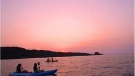 [Okinawa, Onna Village] Sunset Kayak Adventure Tour (1.5h) Let's relax and be soothed by the sunset while gently swaying on the sea!