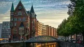 Elbphilharmonie, Speicherstadt & HafenCity Private Tour|Germany