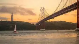Lisbon: Pena Palace, Sintra, Belém Tour & Sunset on a Boat |Portugal