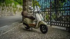 Como: Self-Guided Vespa Adventure + Itinerary|Italy