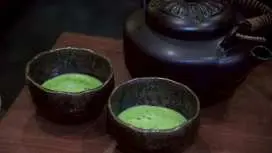 [Osaka Kuromon Market] Mochi-making experience & matcha