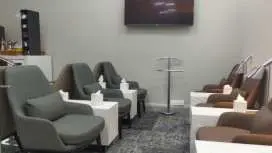 瓦迪阿爾達瓦瑟機場(WAE) | Main Terminal | Hayyak Lounge | 貴賓室服務