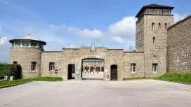 ウィーン発マウトハウゼン強制収容所記念館日帰り旅行