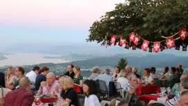 チューリッヒの夕日ツアーとチーズフォンデュ