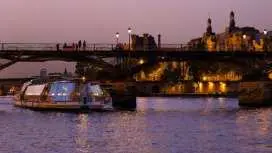 Dinner cruise on the river Seine