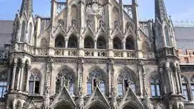 2-Hour Guided Tour of Munich's History and Traditions