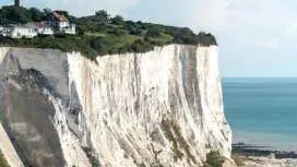 Canterbury, Dover Castle and White Cliffs Guided Day tour from London
