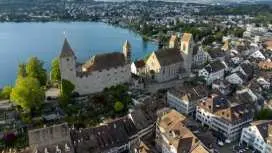 从苏黎世出发,前往 Rapperswil 参观巧克力和起司工厂