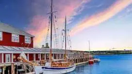 Peggy's Cove sunset tour from Halifax