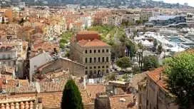 Cannes one hour tour with a local