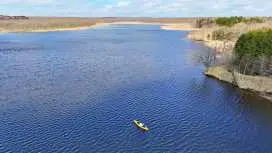 【北海道・別海町】道東の絶景 !神秘の湖を貸切カヌーで水上散歩(約2時間)手ぶら・初心者OK!