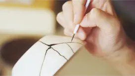 [Tokyo, Shinjuku] Beginners welcome! Experience the traditional Japanese art of Kintsugi (gold repair).