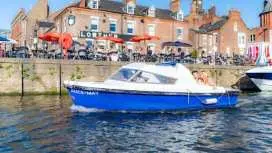 Self Drive Boat Hire in York