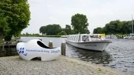 Spring cruise on Kagerplassen from Warmond