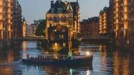 Hamburg evening lights cruise