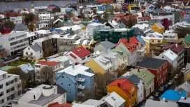 Tour of Reykjavik's instagrammable spots with a local