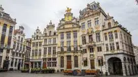 Explore Brussels in 1 hour with a local