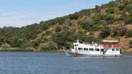 Guadiana River cruise with a barbecue