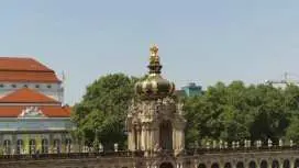 ドレスデンで子ども連れ歓迎の都市集会「国王の王冠が危機に瀕している」
