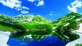 Tateyama Kurobe Alpine Route, Shirakawa-go and Hida Takayama 2-Day Bus Tour from Tokyo