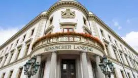 Wiesbaden 2-hour city walking tour with a local